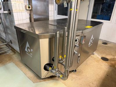 Immagine panoramica di 2001 Tetra pak TAM25/200 BAR High-pressure Homogenizer